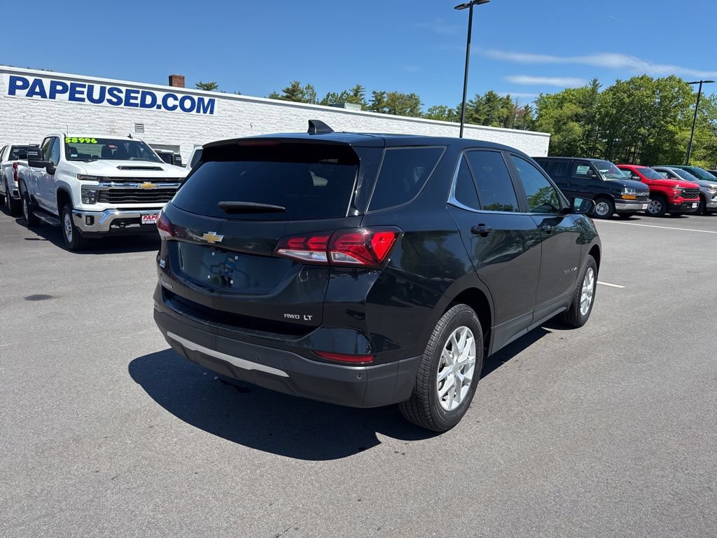 Used 2024 Chevrolet Equinox LT AWD/4WD image 3