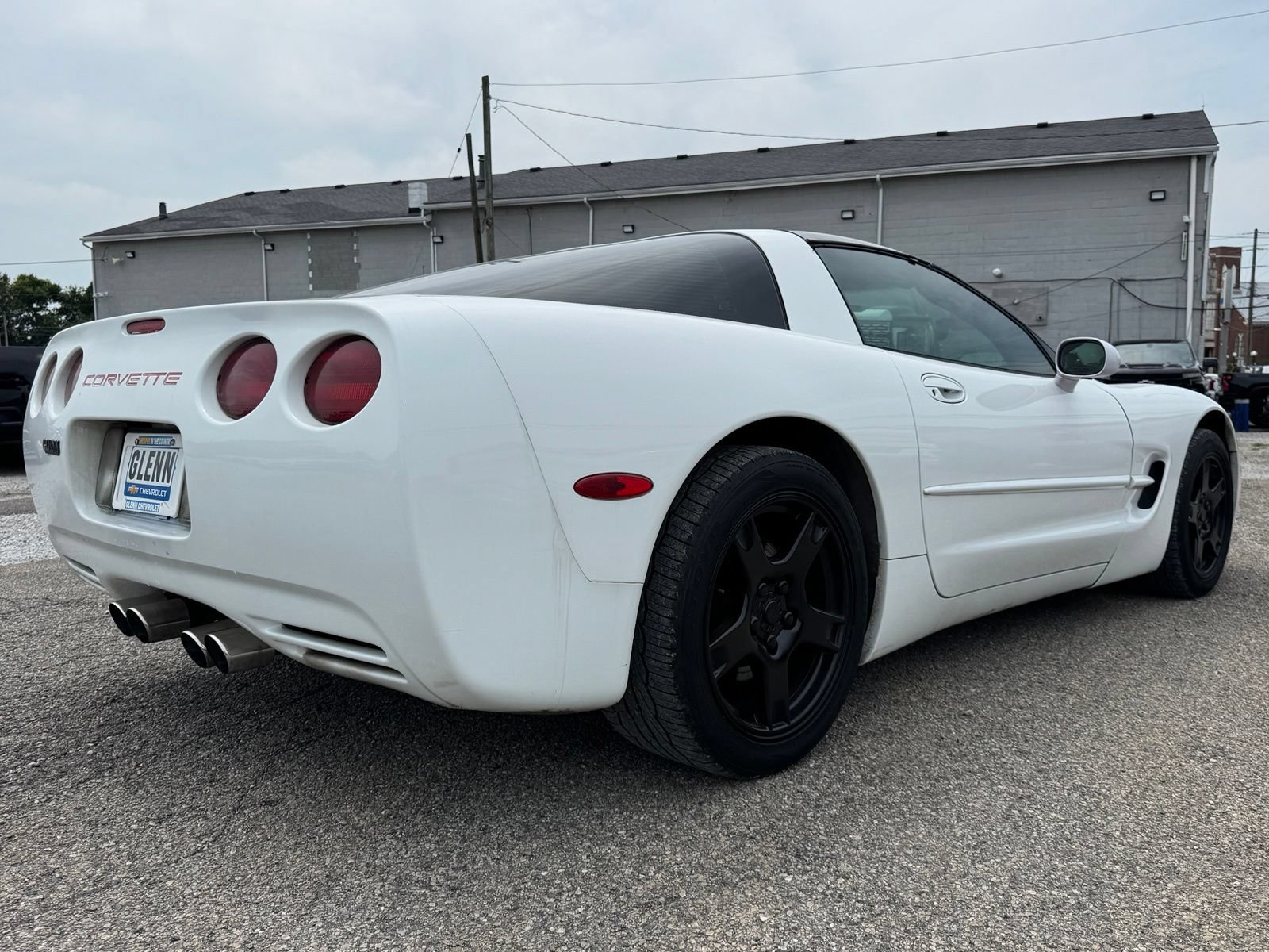 Used 1997 Chevrolet Corvette Coupe w/ Memory Pkg RWD image 6