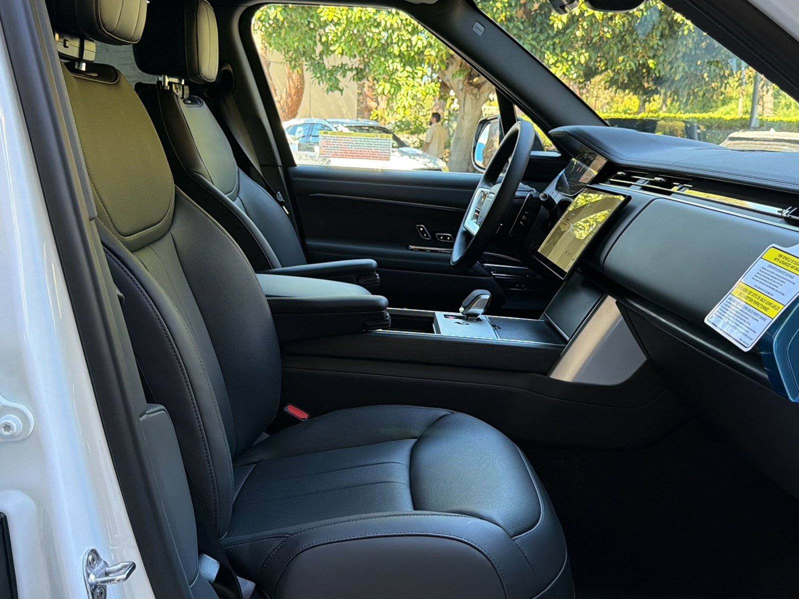 New 2026 Land Rover Range Rover SE AWD/4WD image 25