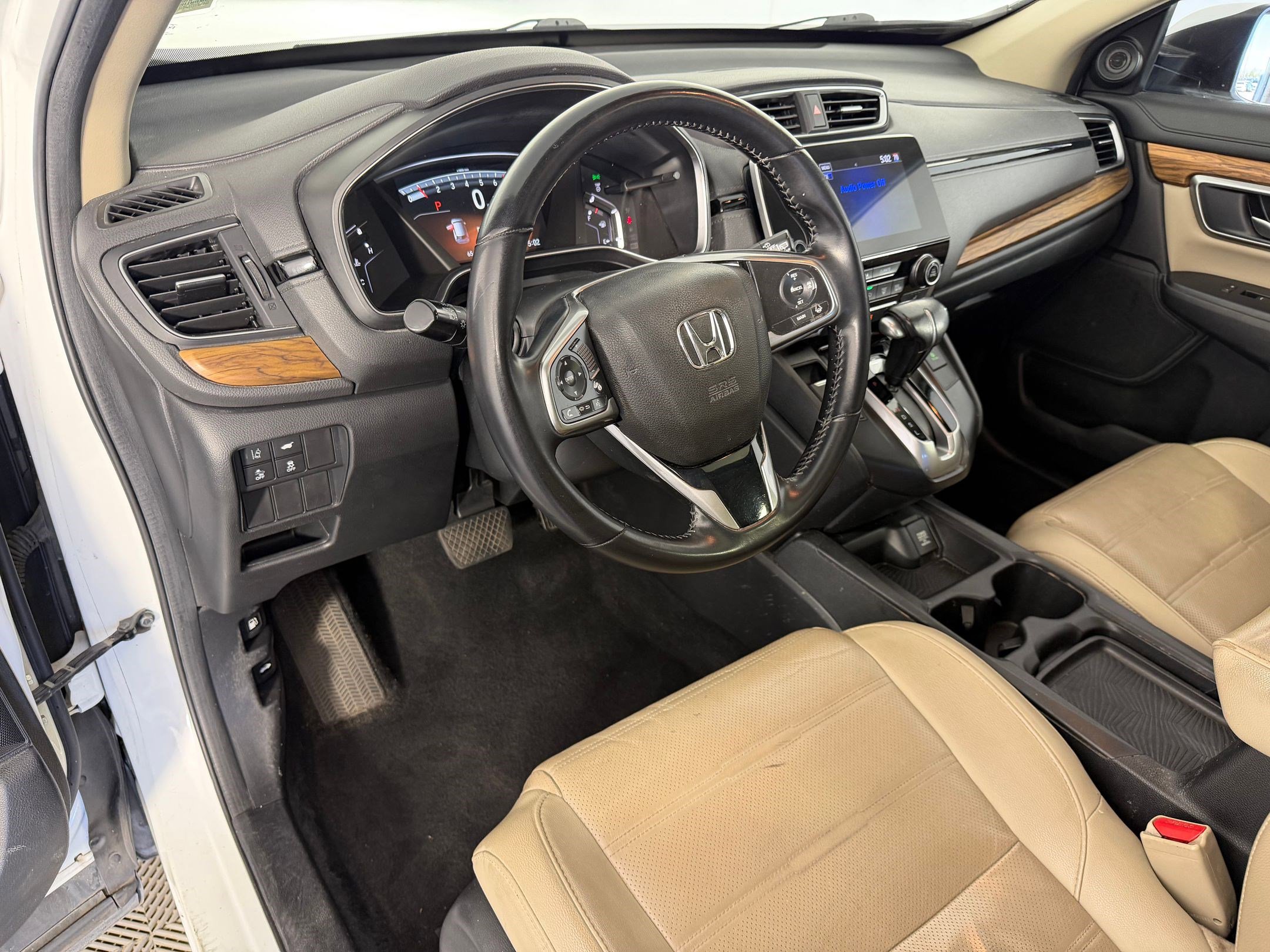 Used 2018 Honda CR-V Touring image 4