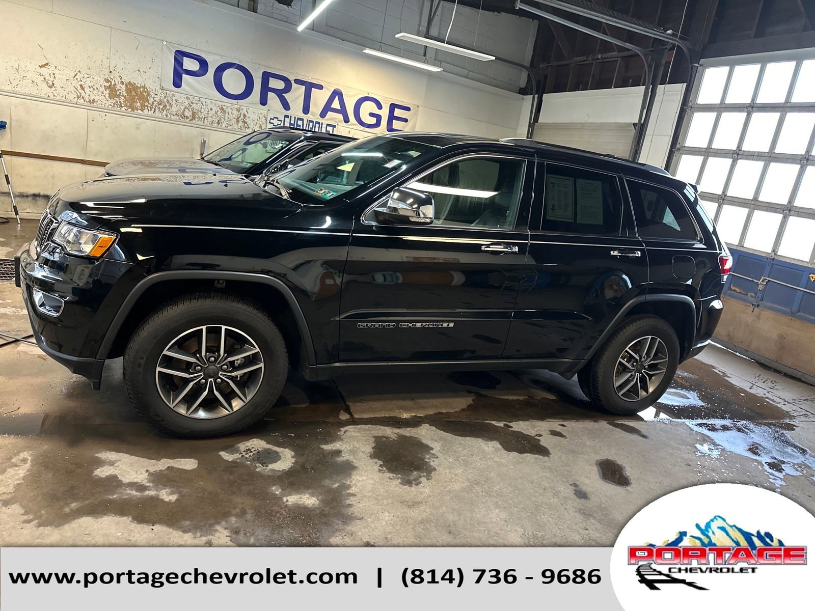 Used 2021 Jeep Grand Cherokee Limited w/ Trailer Tow Group IV image 2