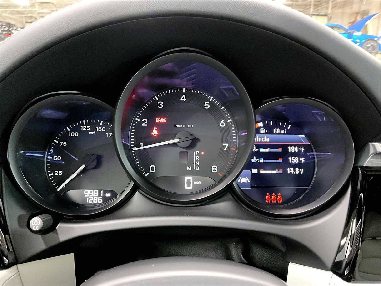 Used 2025 Porsche Macan image 23