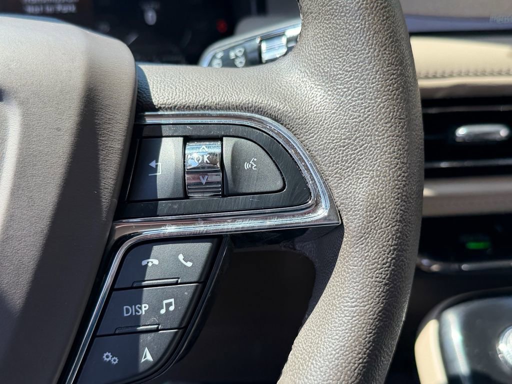 Certified 2022 Lincoln Nautilus FWD w/ Premium Package image 22