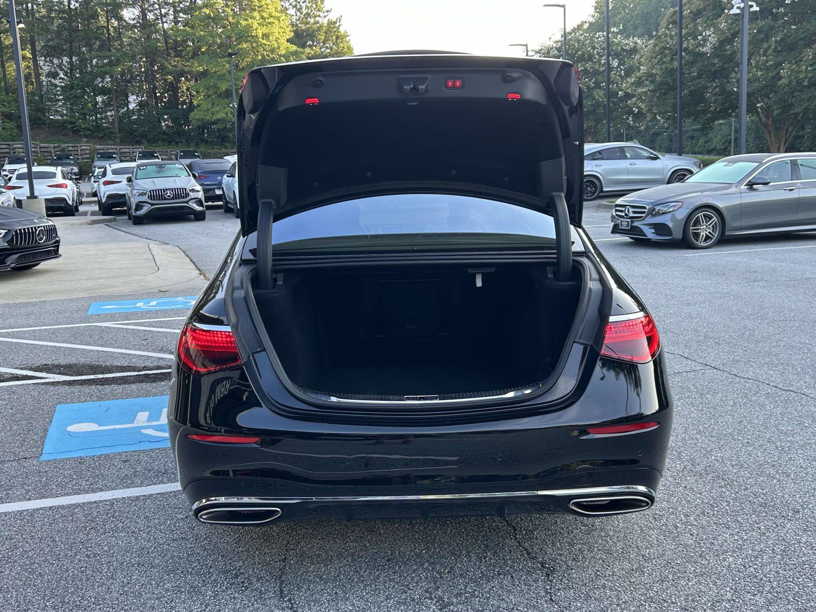Used 2023 Mercedes-Benz S 500 4MATIC image 9