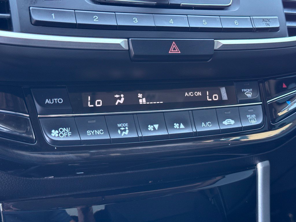 Used 2016 Honda Accord LX image 29