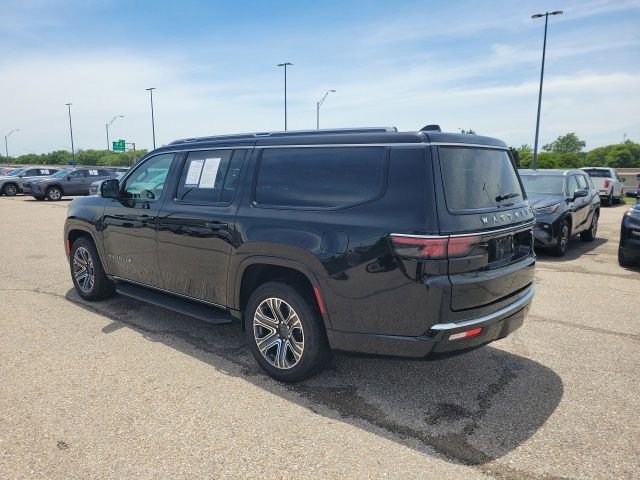 Used 2024 Jeep Wagoneer L Series II w/ Flexible Seating Group AWD/4WD image 25