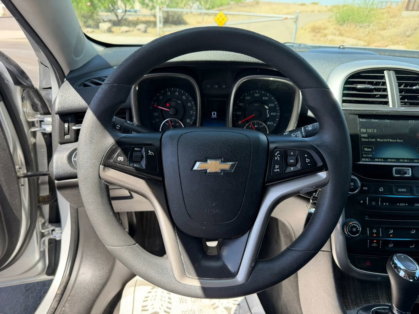 Used 2015 Chevrolet Malibu LT w/ Power Convenience Package image 11