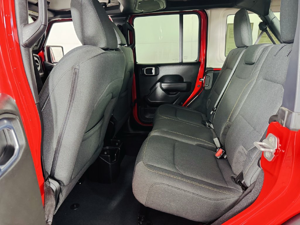 Used 2026 Jeep Wrangler Unlimited Sport AWD/4WD image 18