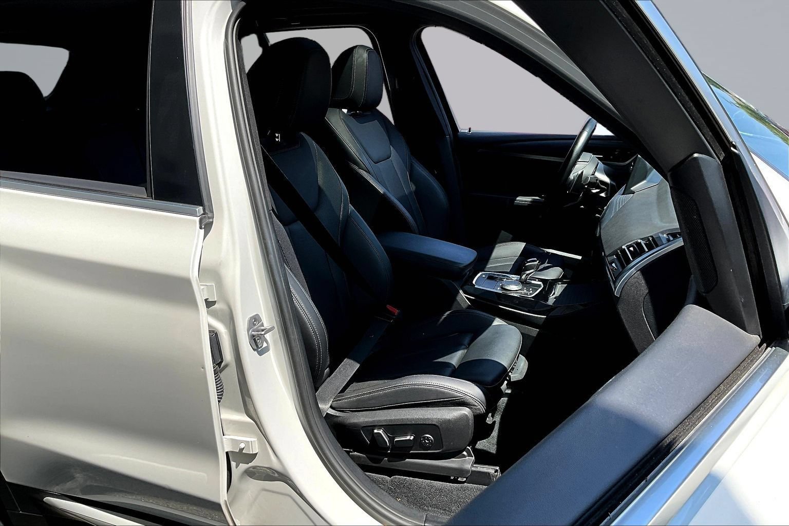 Used 2024 BMW X3 sDrive30i RWD image 30