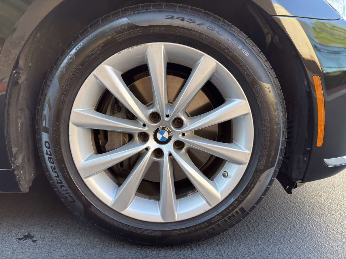 Used 2016 BMW 740i image 18