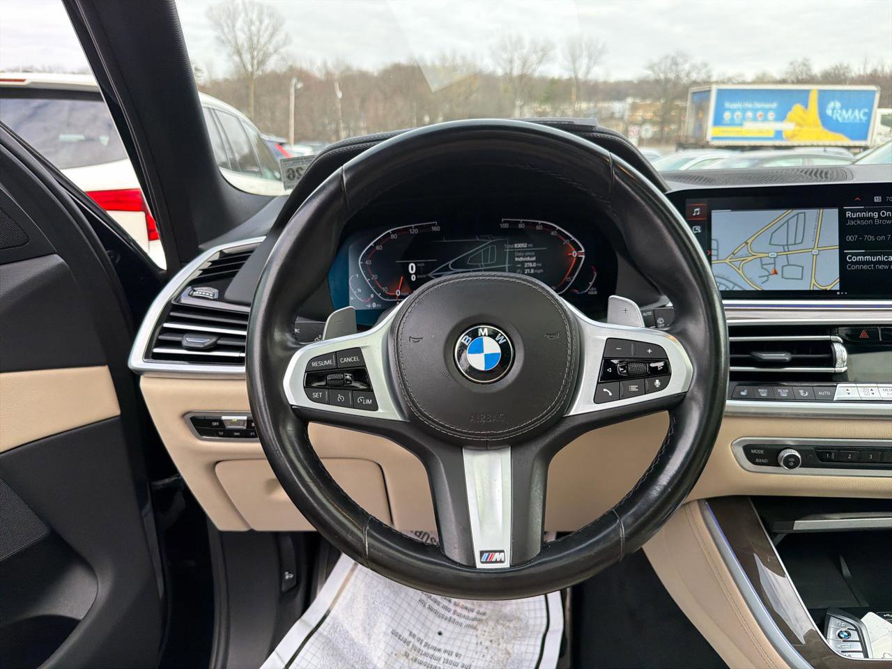 Used 2022 BMW X5 xDrive40i w/ M Sport Package AWD/4WD image 22
