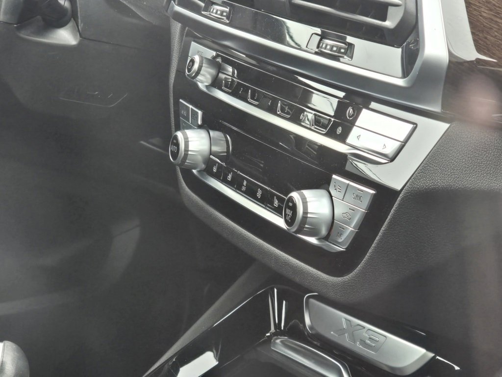 Used 2021 BMW X3 xDrive30i w/ Premium Package image 15