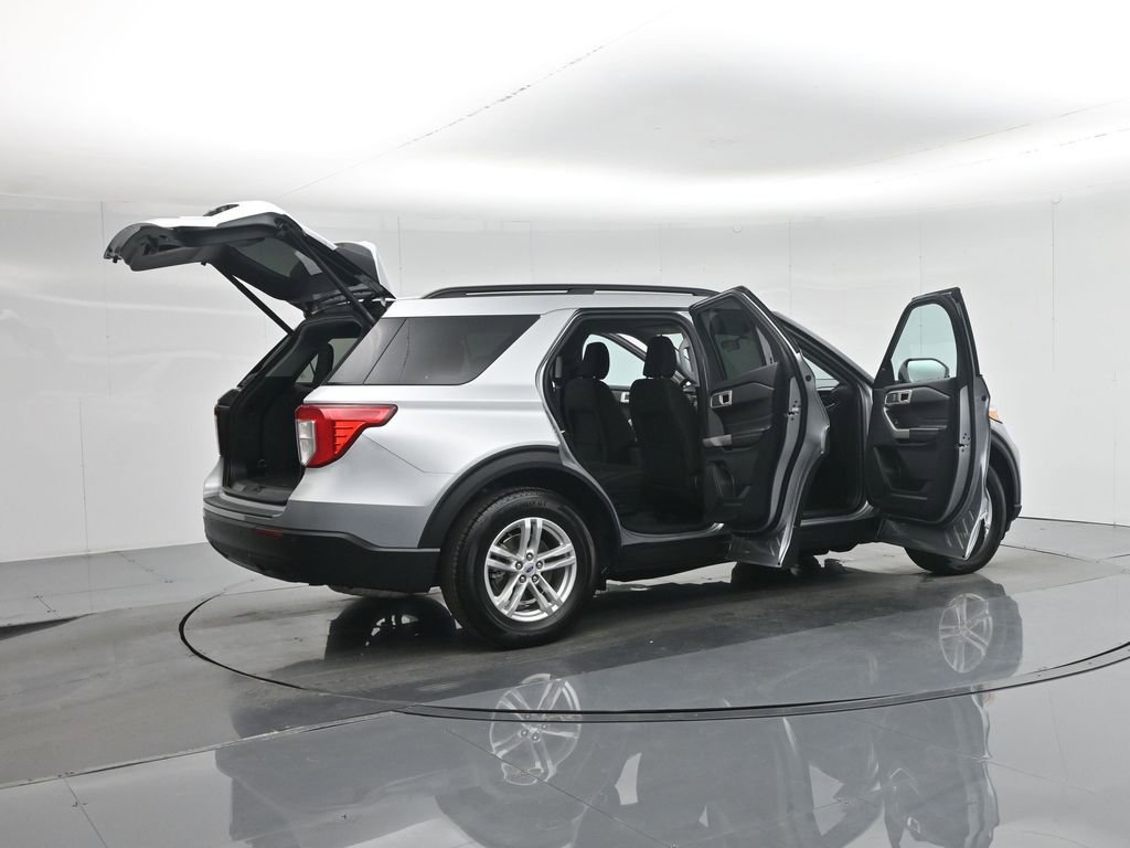 Certified 2023 Ford Explorer XLT image 6