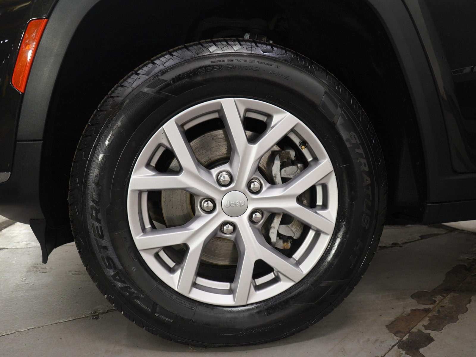 Used 2022 Jeep Grand Cherokee L Limited w/ Trailer Tow Group (B) image 32