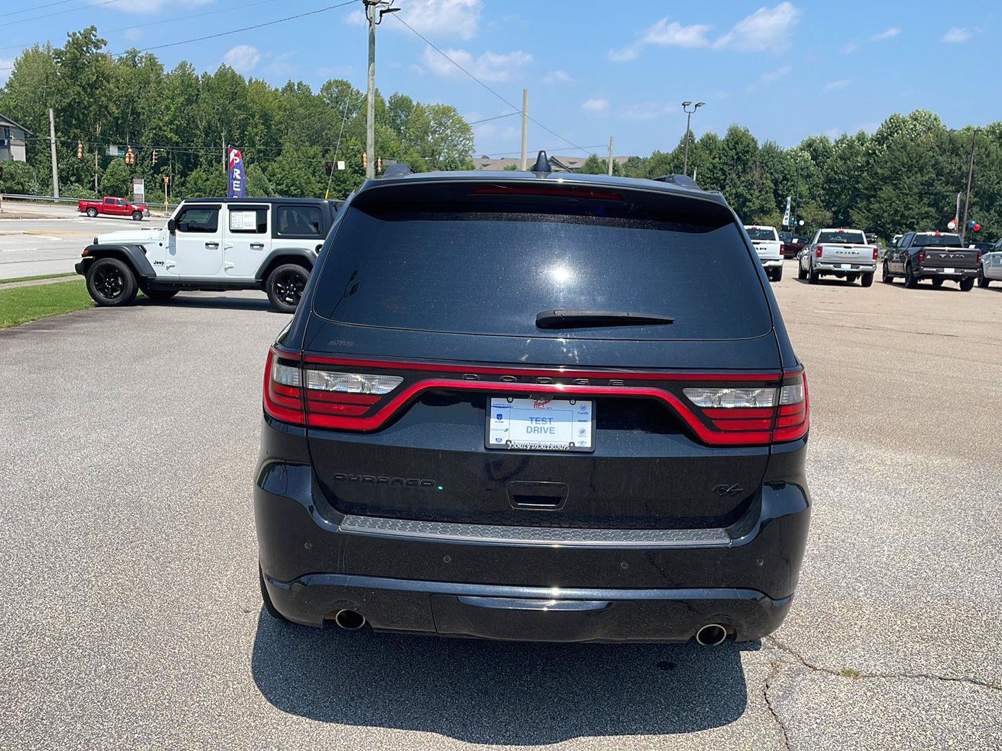 Used 2023 Dodge Durango R/T RWD image 4