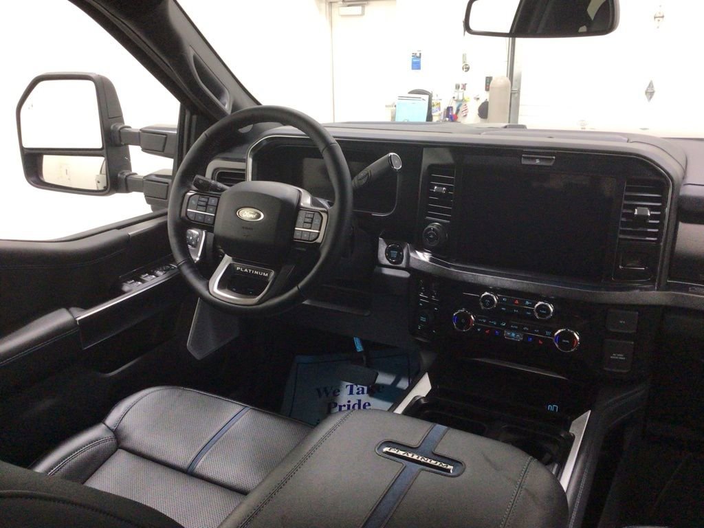 New 2026 Ford F250 Platinum image 17