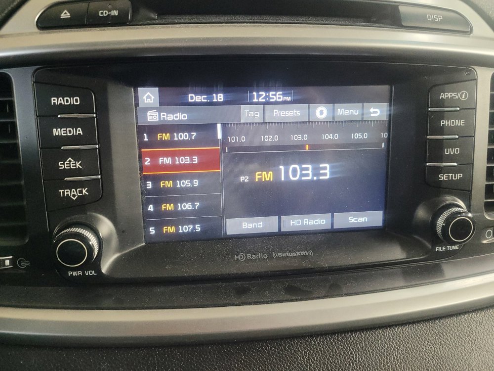 Used 2018 Kia Sorento LX image 25