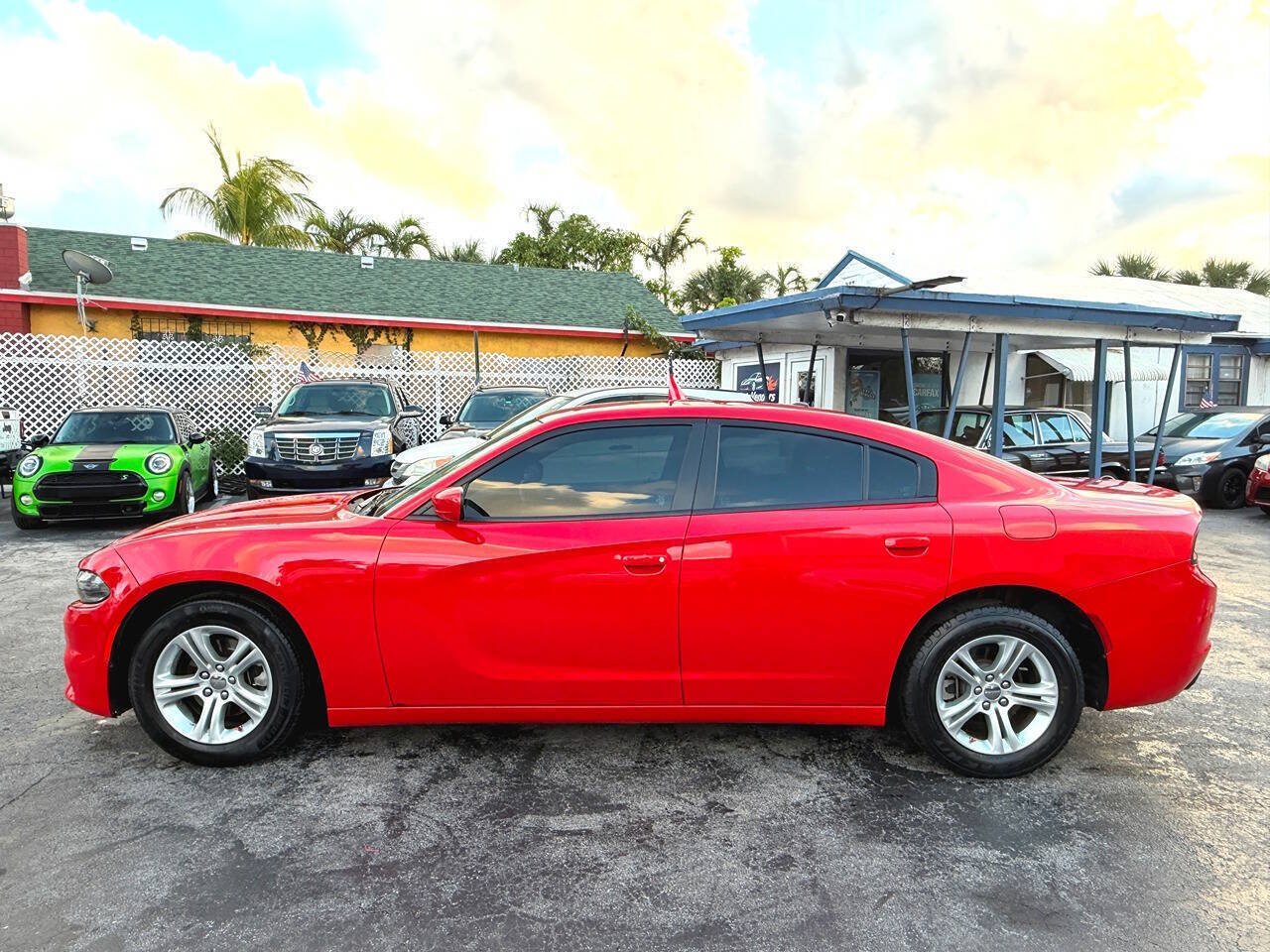 Used 2022 Dodge Charger SXT RWD image 15