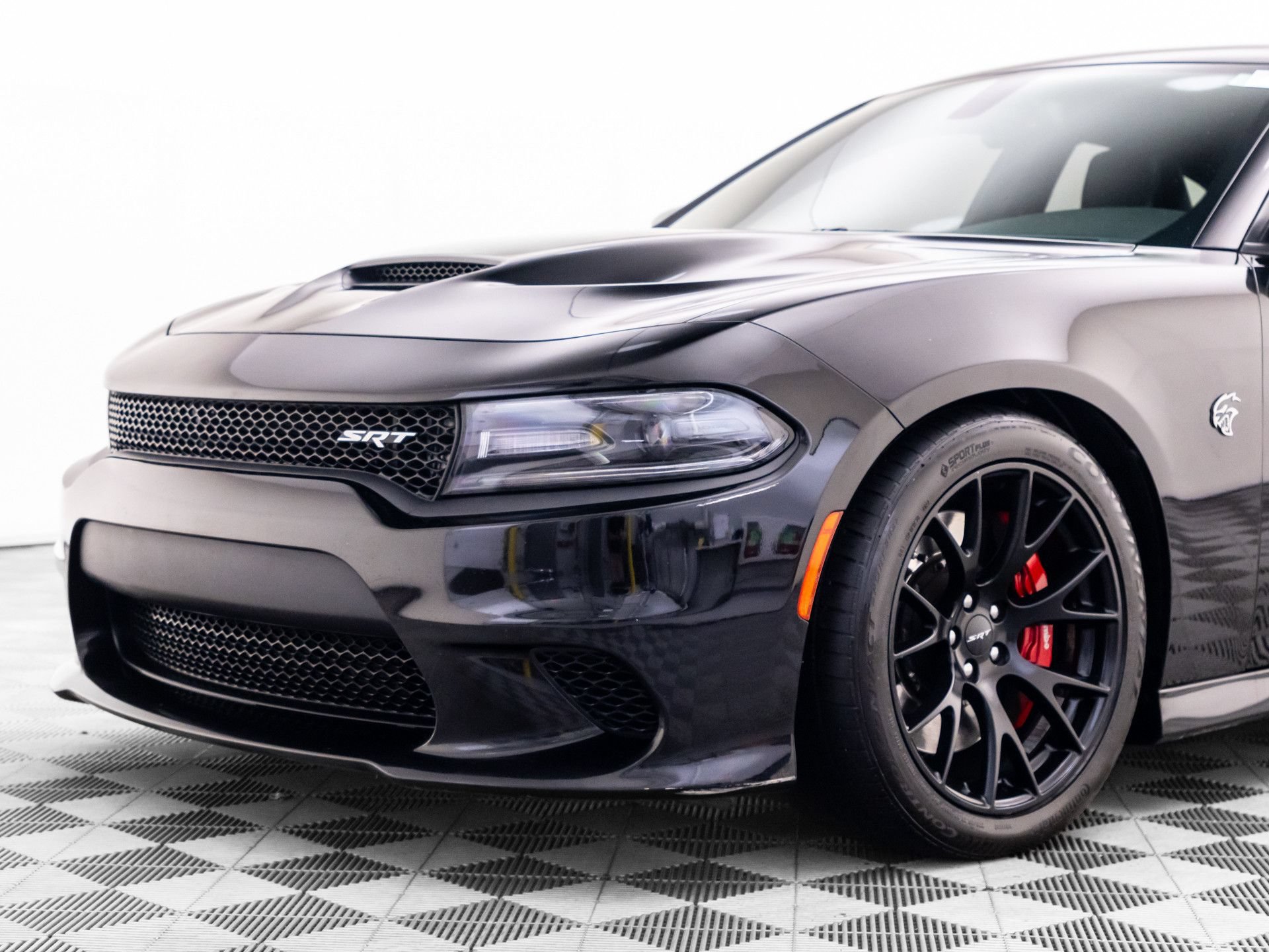 Used 2015 Dodge Charger SRT Hellcat w/ Harman/Kardon Audio Group RWD image 40