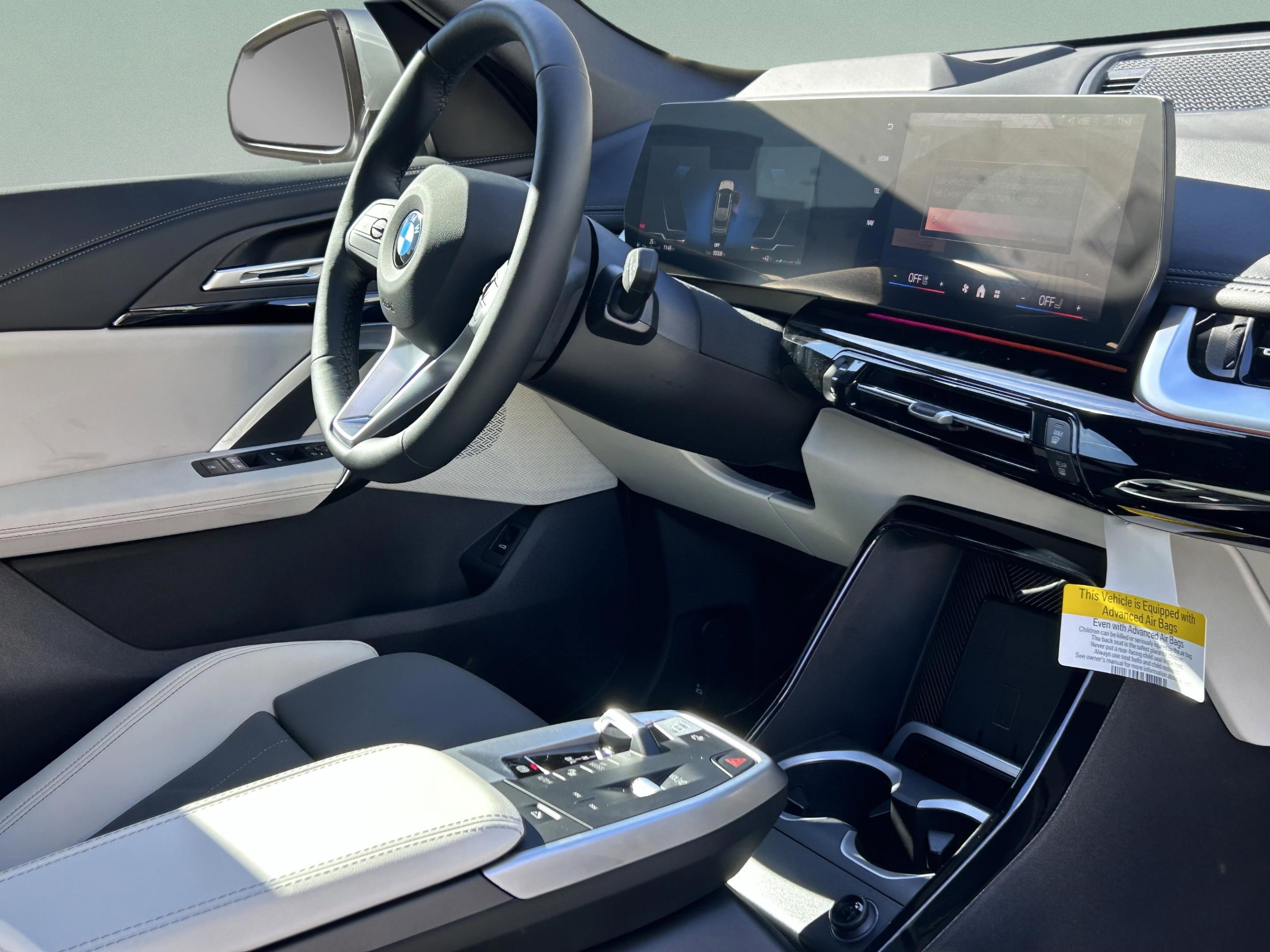 Used 2026 BMW X1 xDrive28i w/ Technology Package image 31