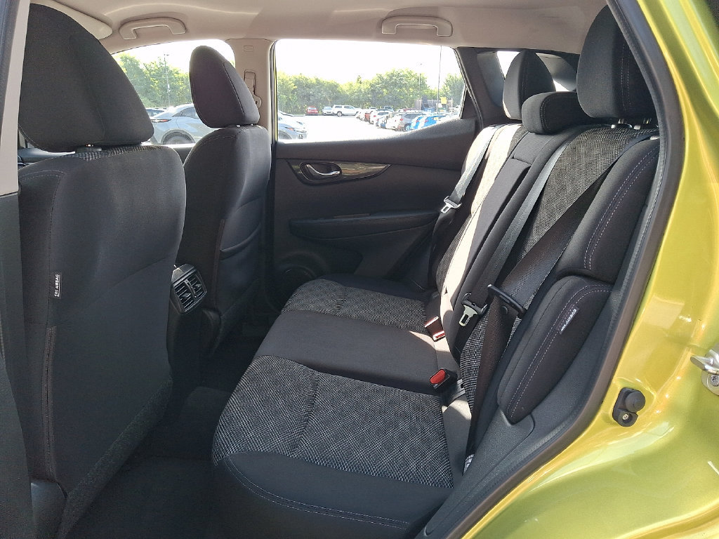Used 2020 Nissan Rogue Sport SV w/ All-Weather Package AWD/4WD image 10