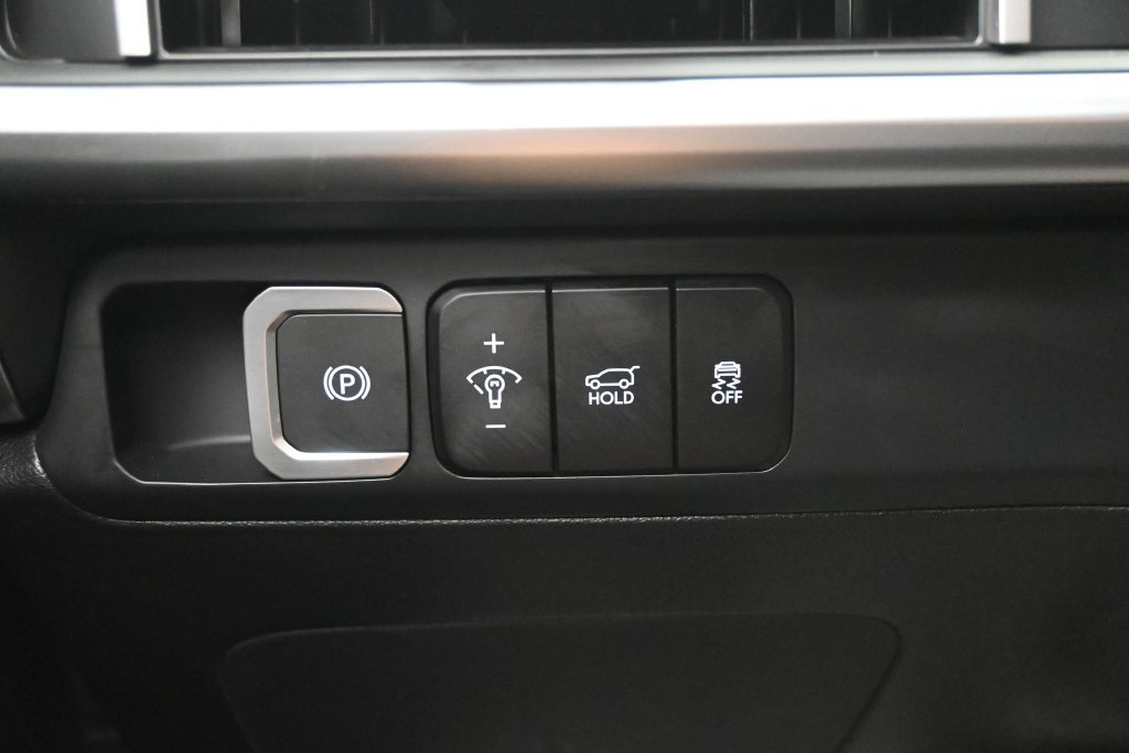 Used 2026 Hyundai Santa Fe SEL FWD image 19