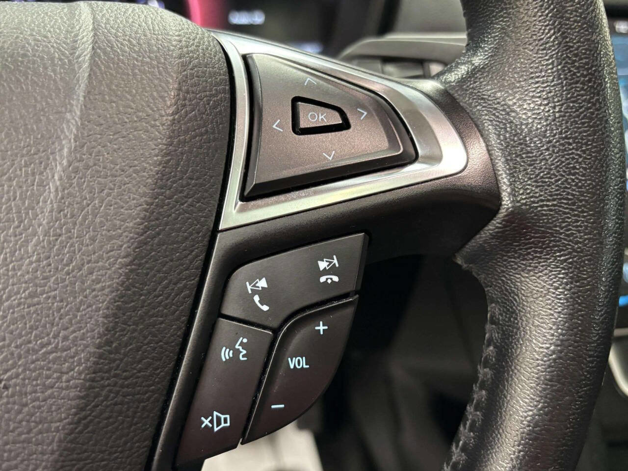 Used 2018 Ford Fusion SE w/ Equipment Group 601A image 29