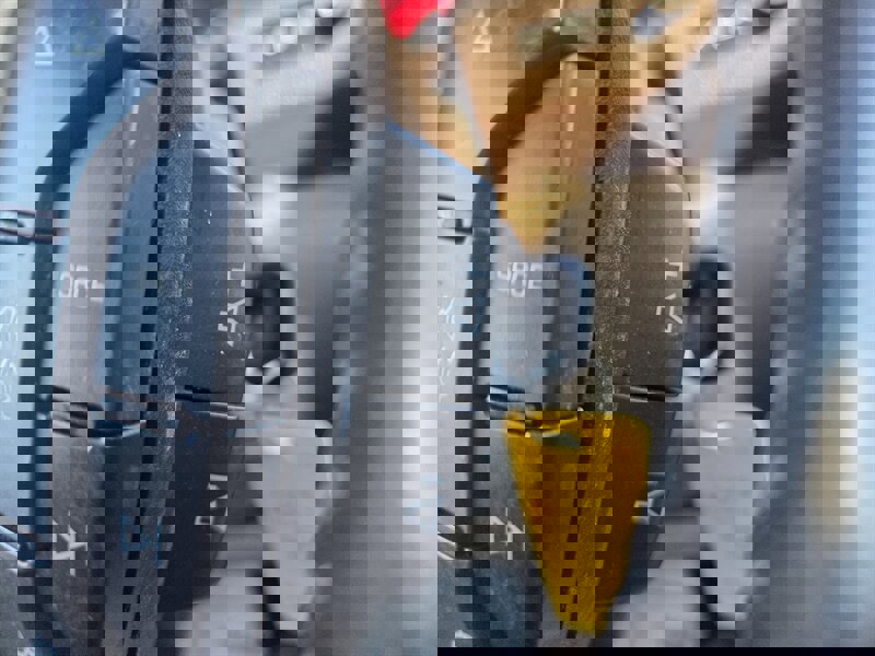 Used 2013 GMC Acadia Denali image 31