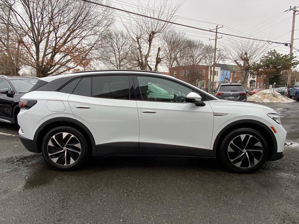 Certified 2022 Volkswagen ID.4 Pro image 2