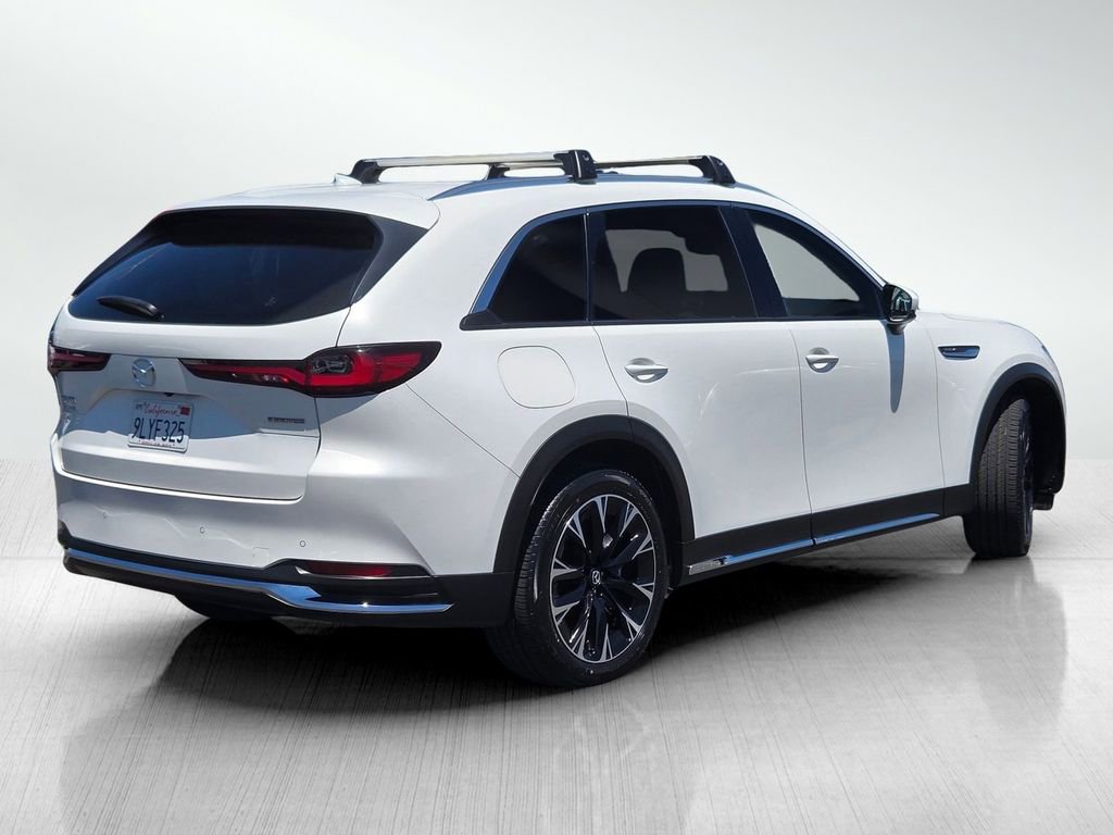 Used 2024 MAZDA CX-90 Plug-In Hybrid w/ Premium Plus AWD/4WD image 4
