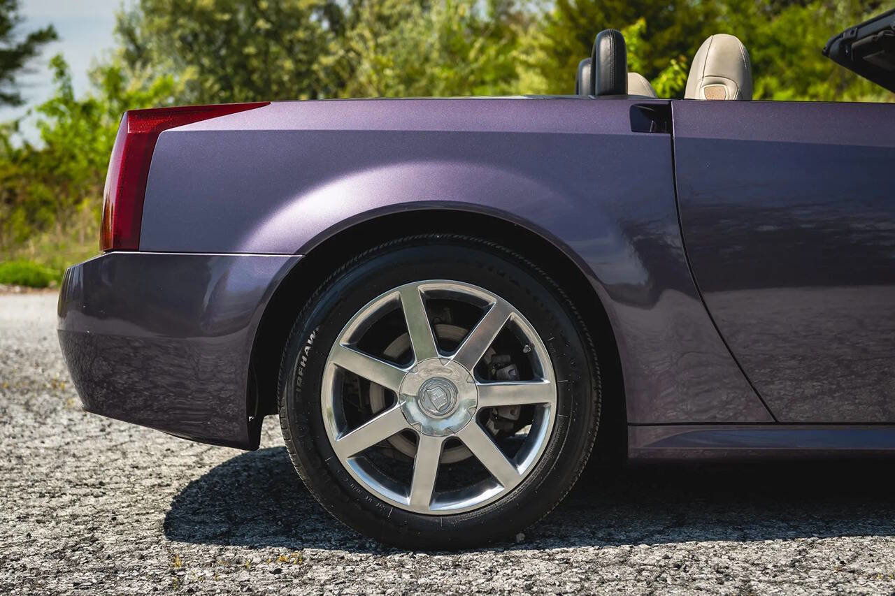 Used 2004 Cadillac XLR image 78