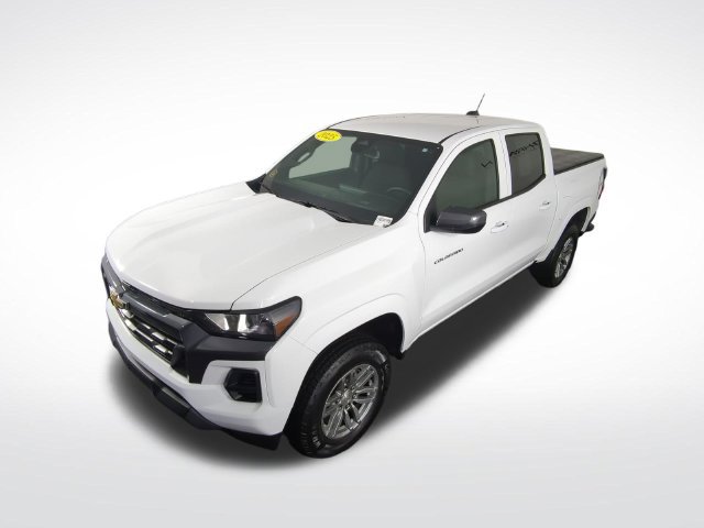 Used 2025 Chevrolet Colorado LT w/ Advanced Trailering Package AWD/4WD image 39