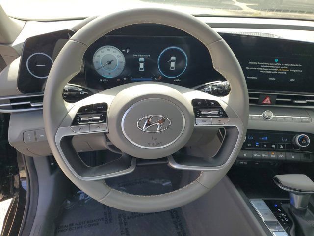 Certified 2023 Hyundai Elantra SEL w/ Convenience Package image 20