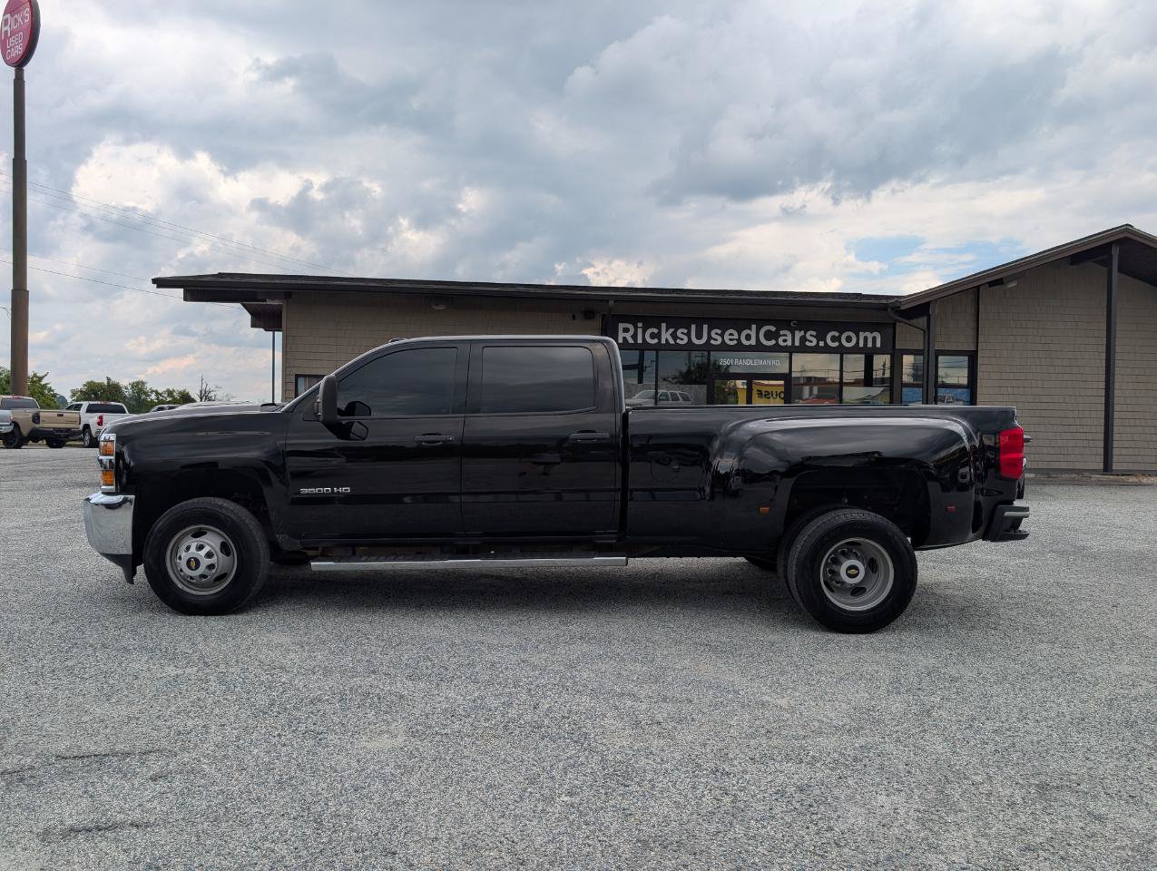 Used 2018 Chevrolet Silverado 3500 W/T RWD image 8