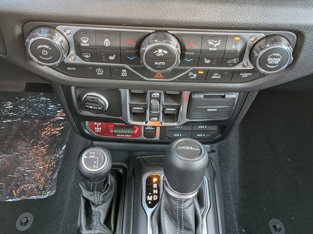 New 2026 Jeep Gladiator Sport AWD/4WD image 16