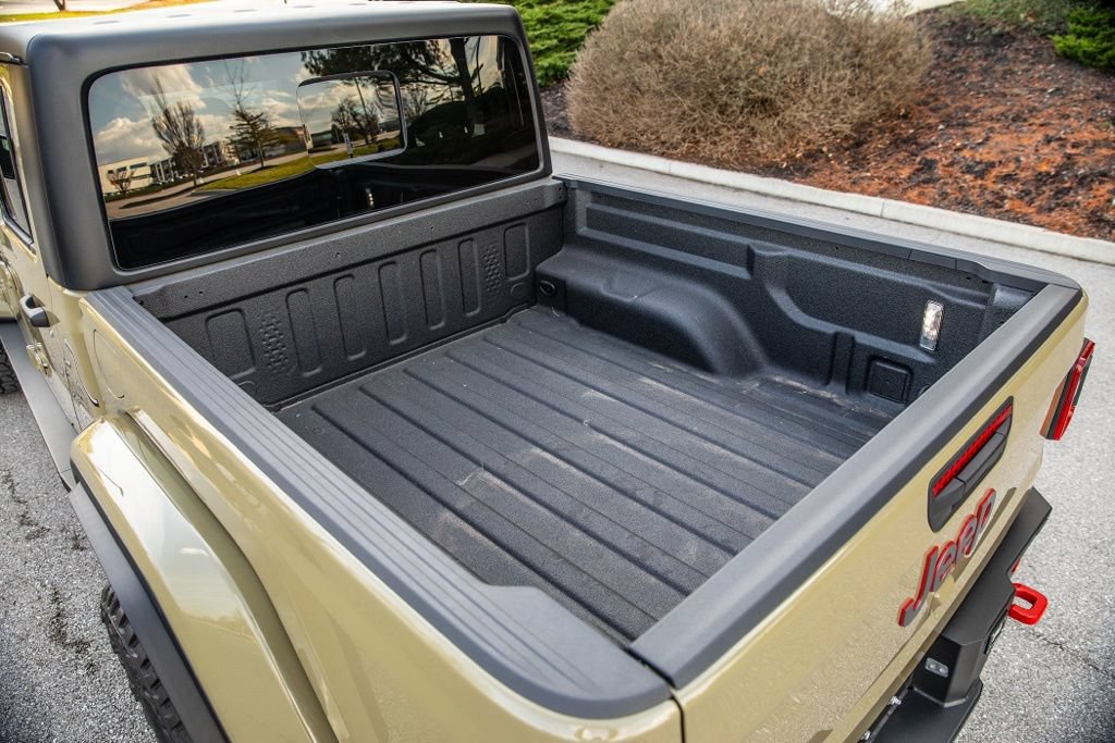 New 2026 Jeep Gladiator Rubicon w/ Safety Group AWD/4WD image 76