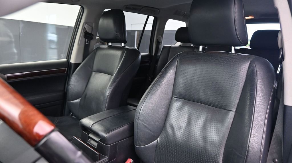 Used 2016 Lexus GX 460 w/ Premium Package AWD/4WD image 26