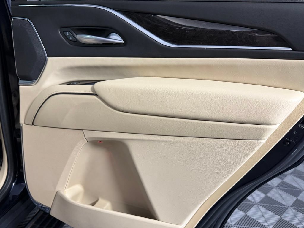 Used 2023 Cadillac Escalade Premium Luxury w/ Performance Package AWD/4WD image 26
