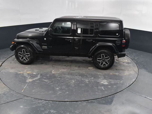 Used 2024 Jeep Wrangler Unlimited Sahara AWD/4WD image 31