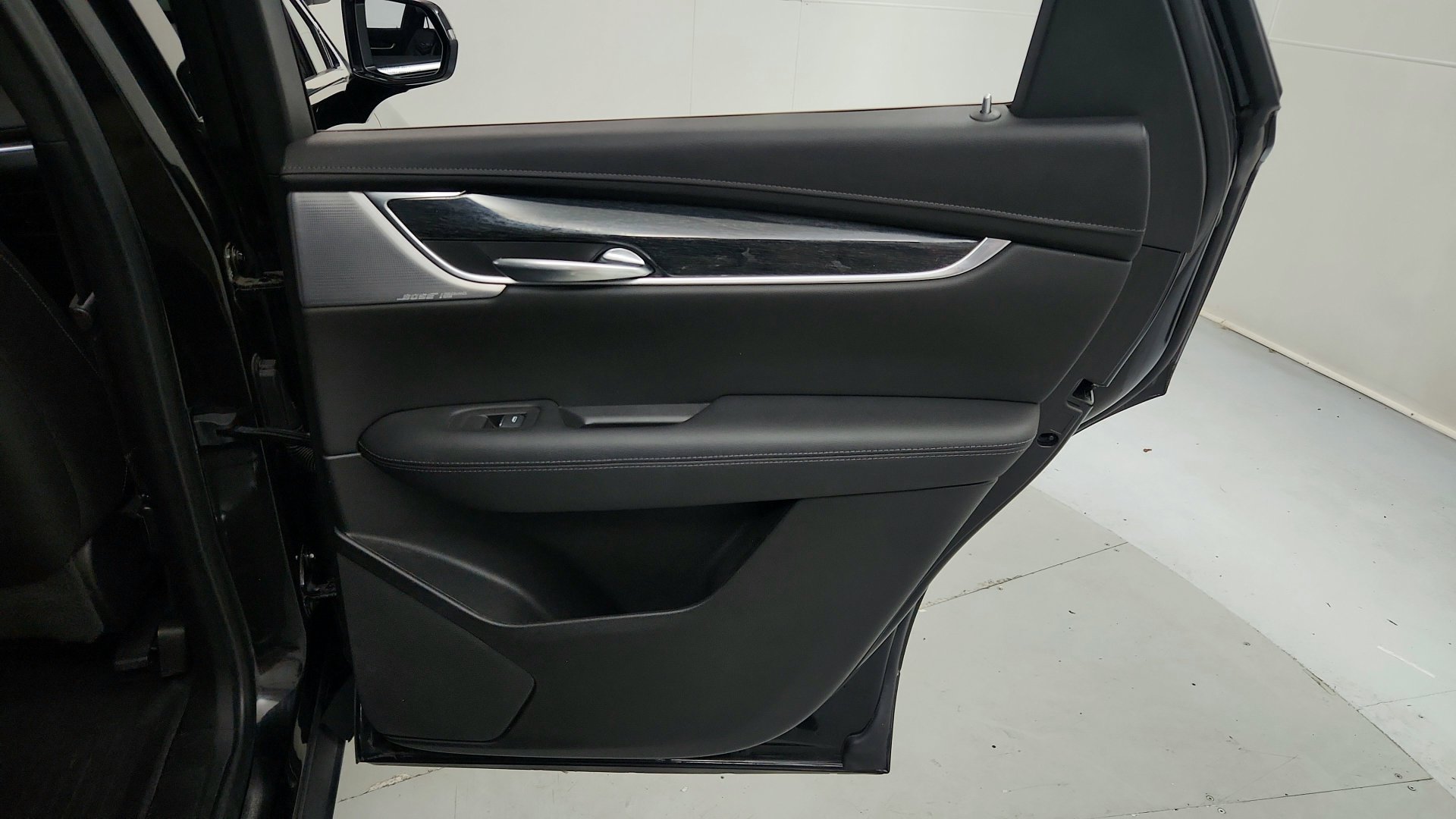 Certified 2020 Cadillac XT5 Premium Luxury w/ LPO, Floor Liner Package FWD image 27