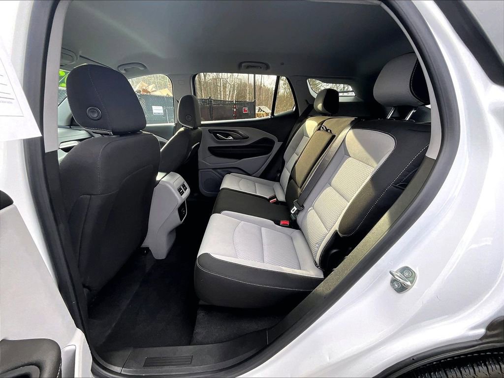 Used 2023 GMC Terrain SLE w/ Driver Convenience Package image 21