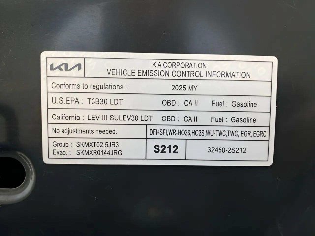 Used 2025 Kia Sorento S AWD/4WD image 92