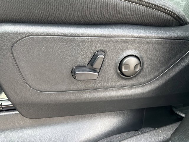 New 2026 RAM 1500 4x4 Crew Cab image 22