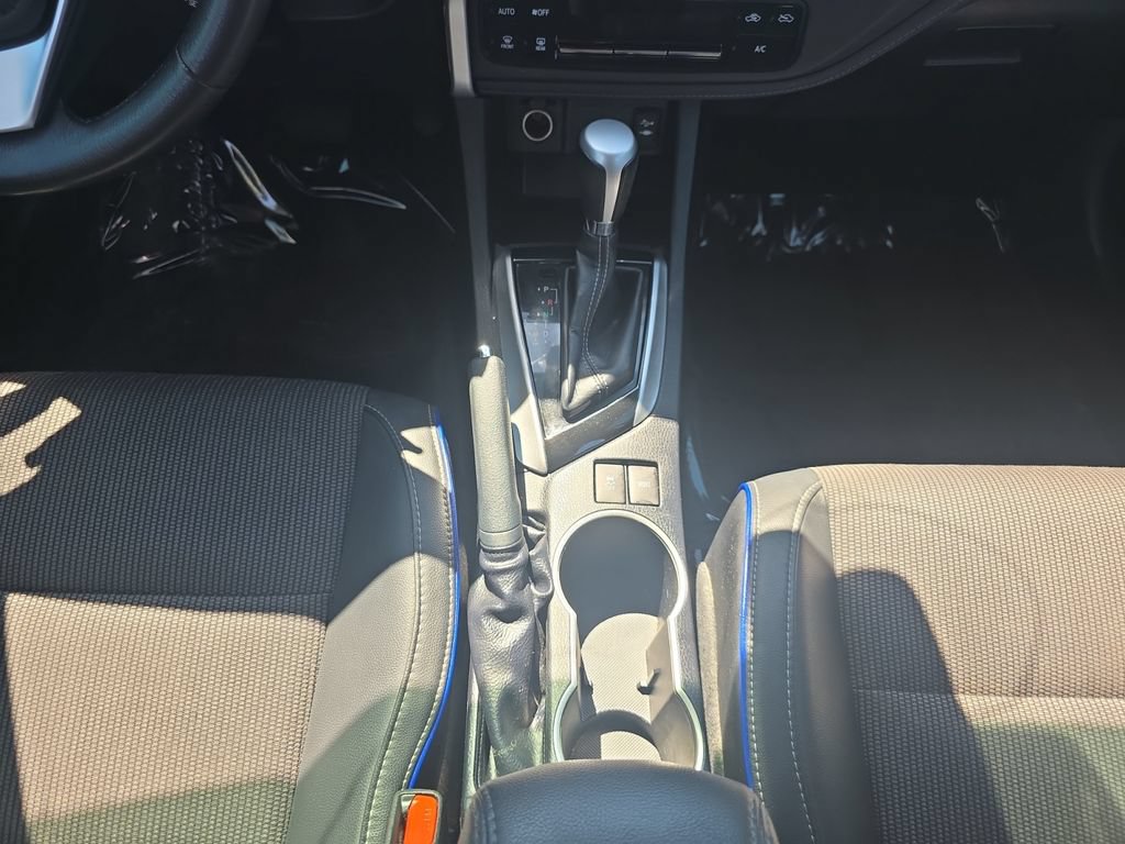 Used 2018 Toyota Corolla SE FWD image 12