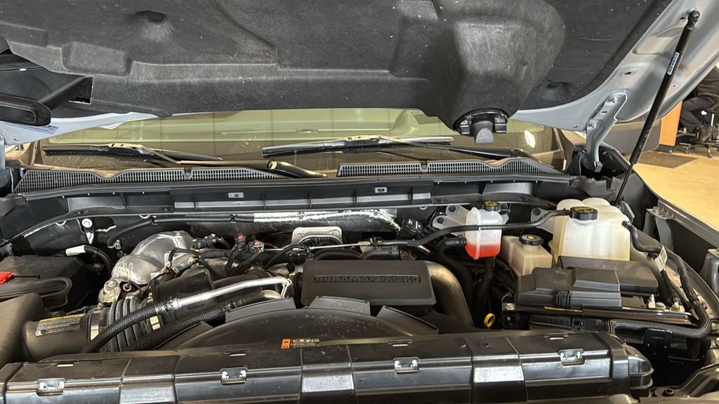 Used 2024 GMC Sierra 2500 AT4 w/ AT4 Premium Plus Package image 11