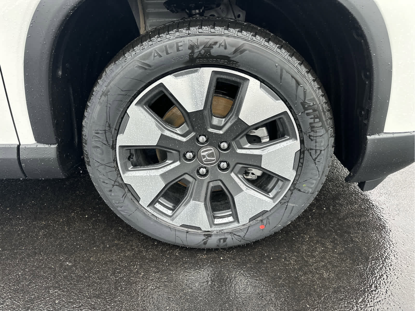 New 2026 Honda Pilot Touring image 10