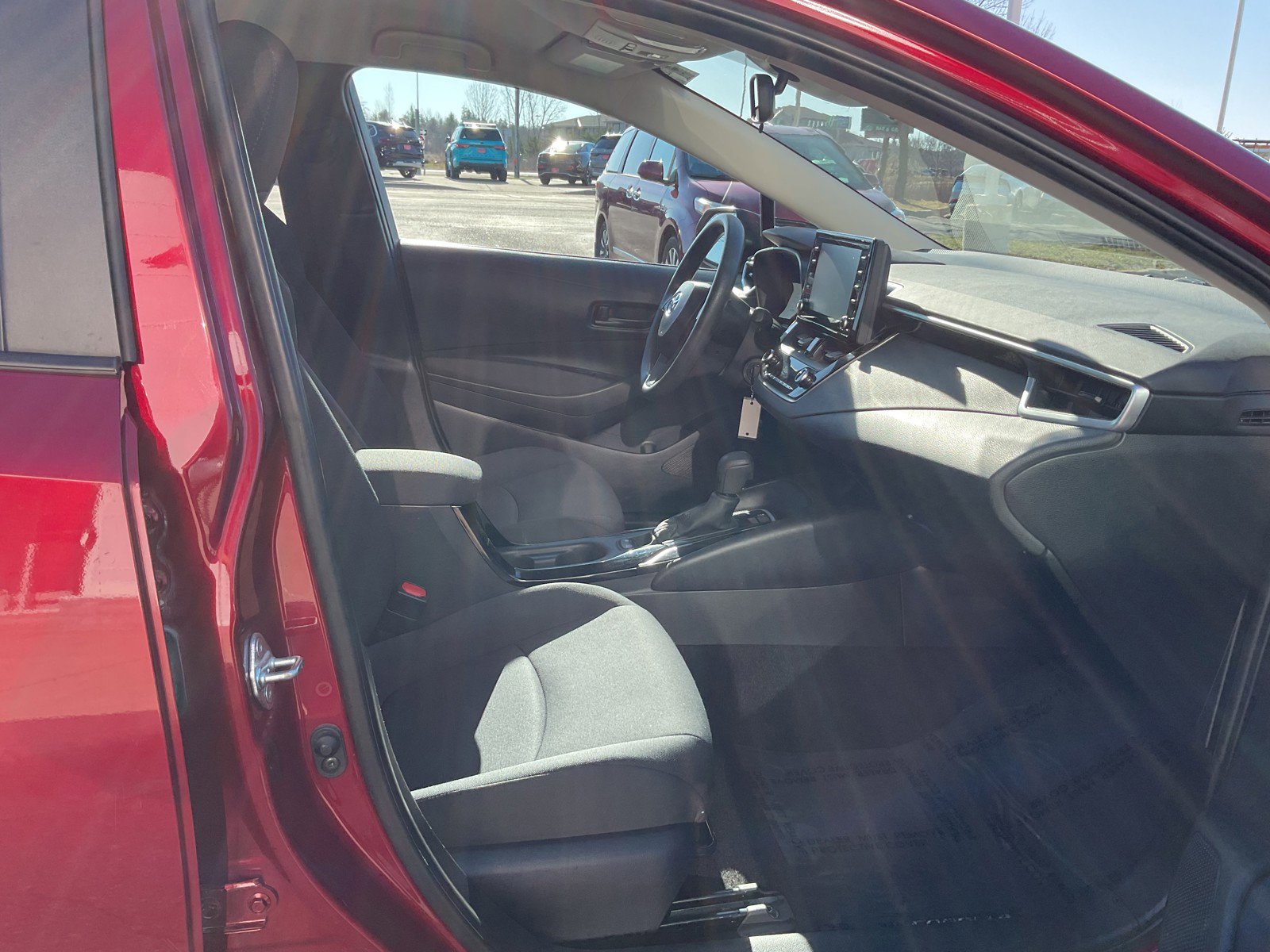 Used 2022 Toyota Corolla LE w/ Carpet Mat Package (TMS) FWD image 15