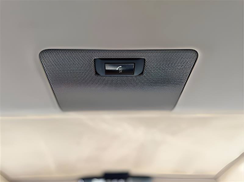 Used 2006 Rolls-Royce Phantom Sedan RWD image 37