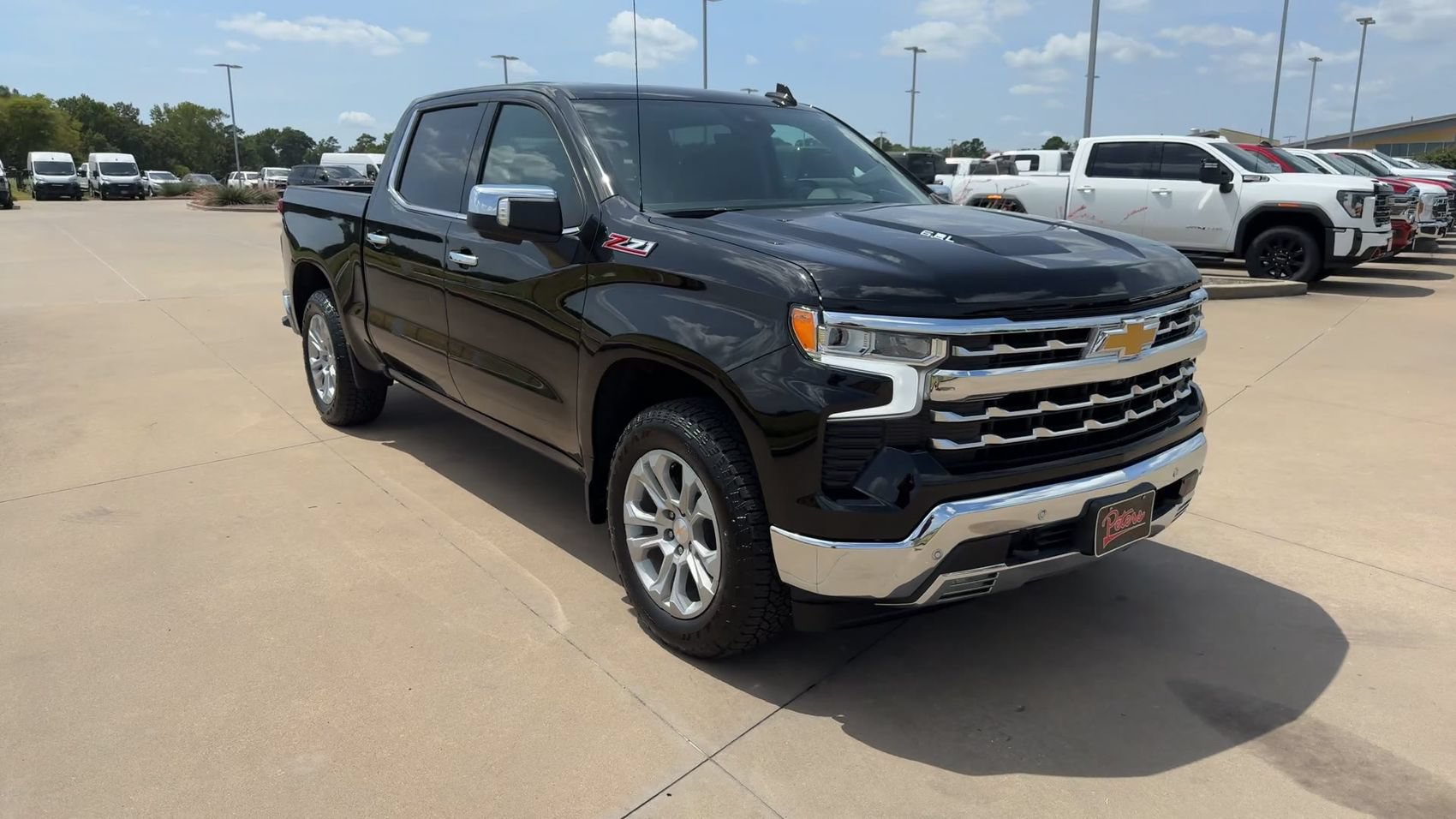 Used 2025 Chevrolet Silverado 1500 LTZ w/ Technology Package AWD/4WD image 2