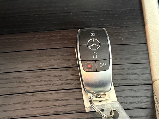 Used 2022 Mercedes-Benz GLE 350 4MATIC image 37